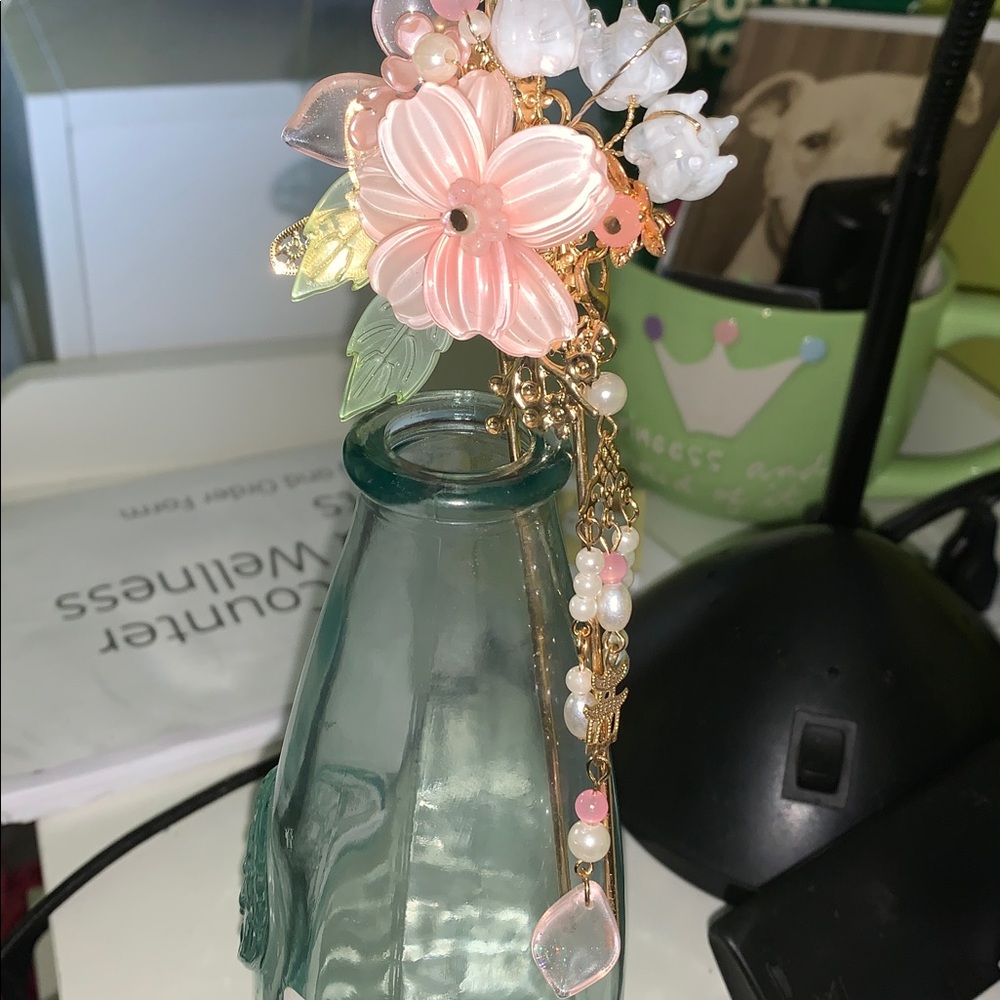 Floral Hairpin with Pink and Gold Accents - Picture 5 of 6